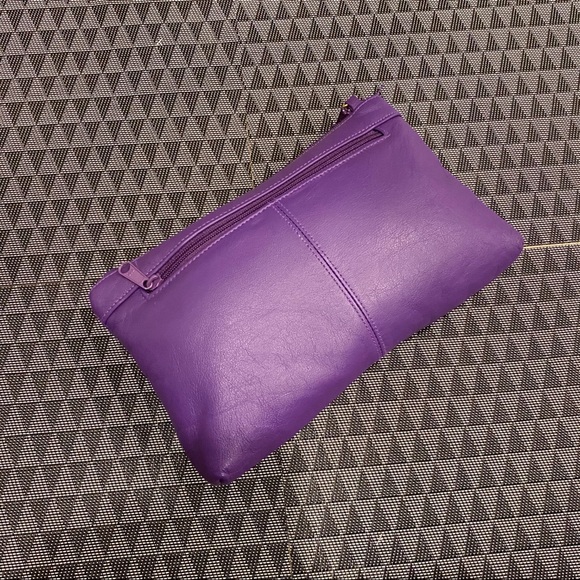 Vintage Genuine Leather Purple Clutch Handbag - Picture 7 of 11